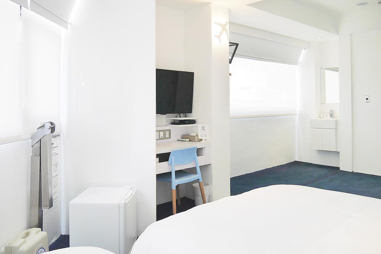 Time Flyer Hotel Đài Trung Ngoại thất bức ảnh