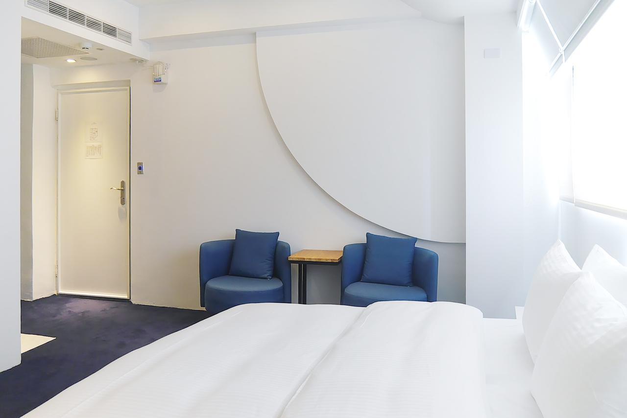 Time Flyer Hotel Đài Trung Ngoại thất bức ảnh