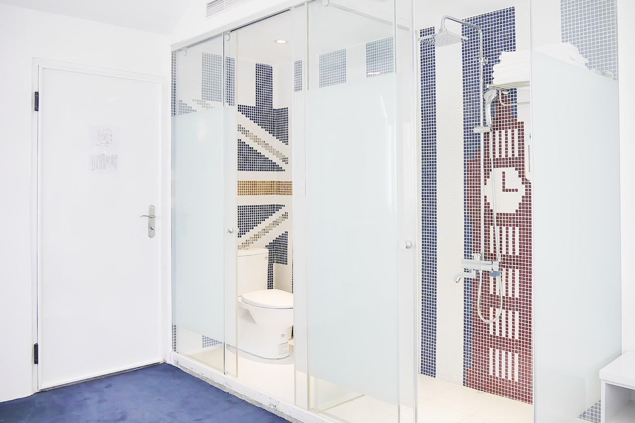 Time Flyer Hotel Đài Trung Ngoại thất bức ảnh